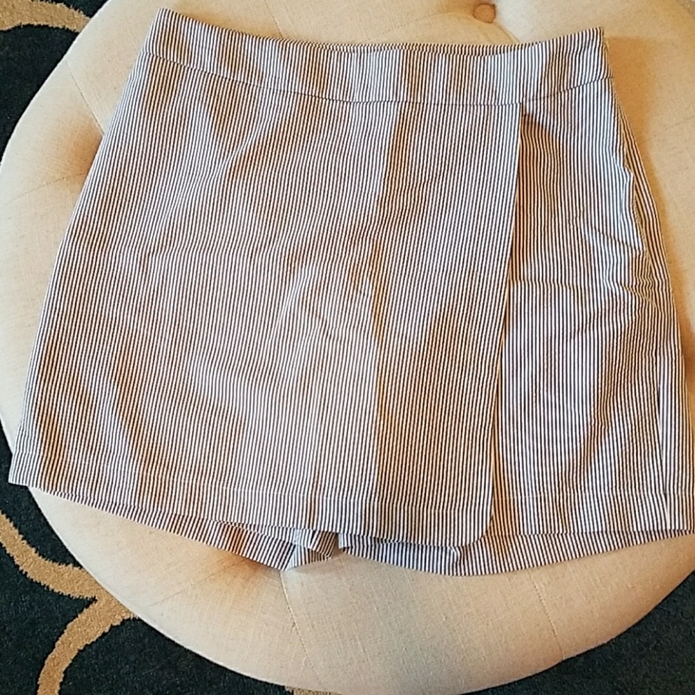Stripe Talbots Skort Size 6 Brand New with Tag